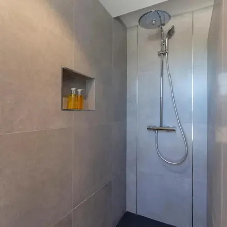 Au 106 Lovely House Historic Center 6 Guests בית נופש