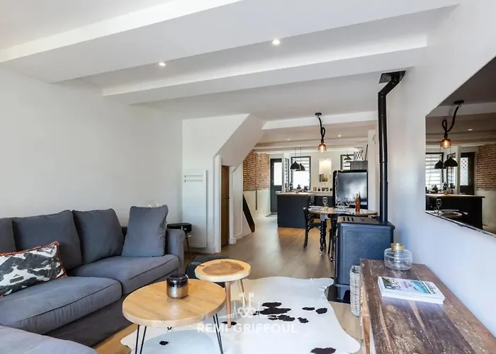 Au 106 Lovely House Historic Center 6 Guests Honfleur